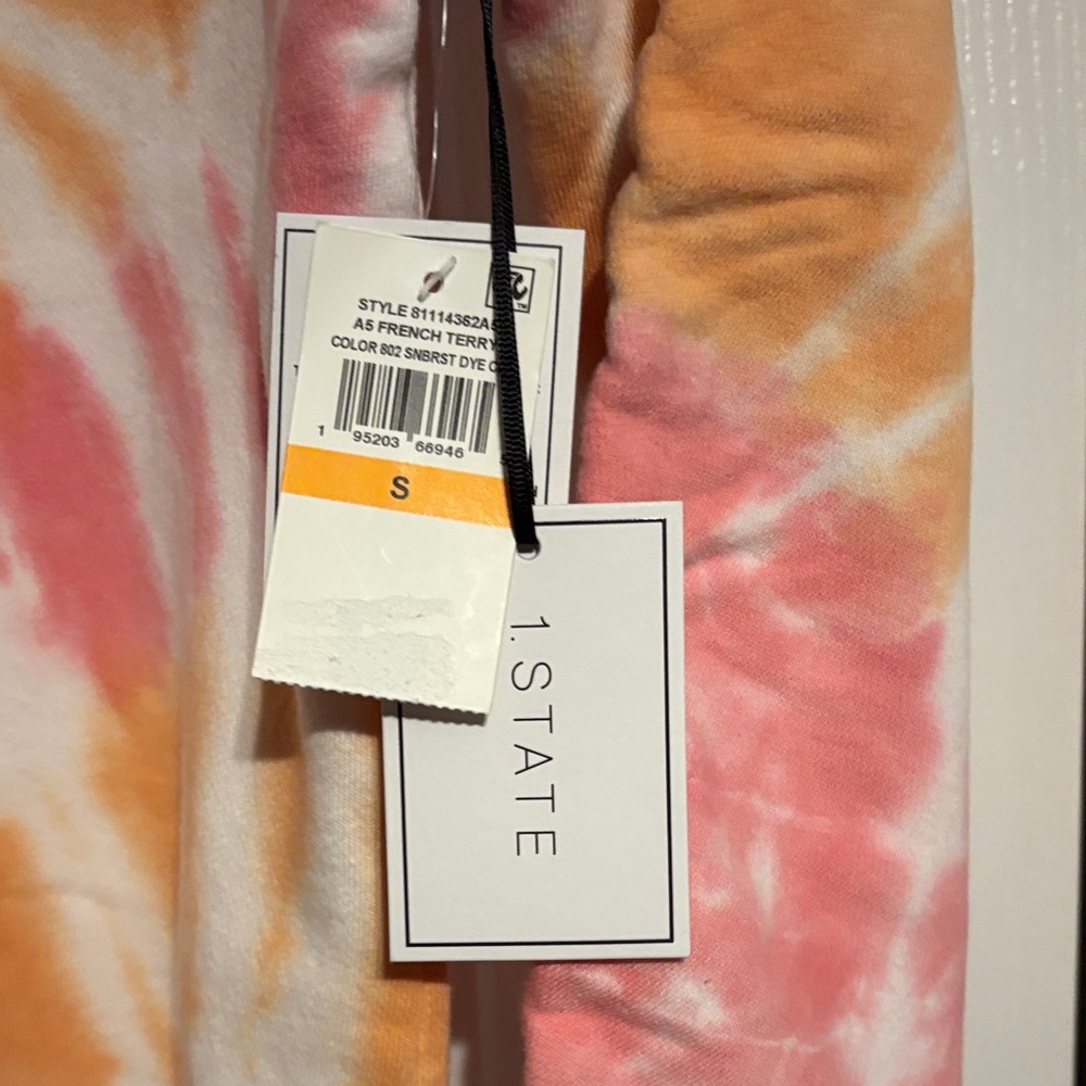 1 State long sleeve ruched sweatshirt in sunburst tie dye size small NWT - Picture 6 of 11